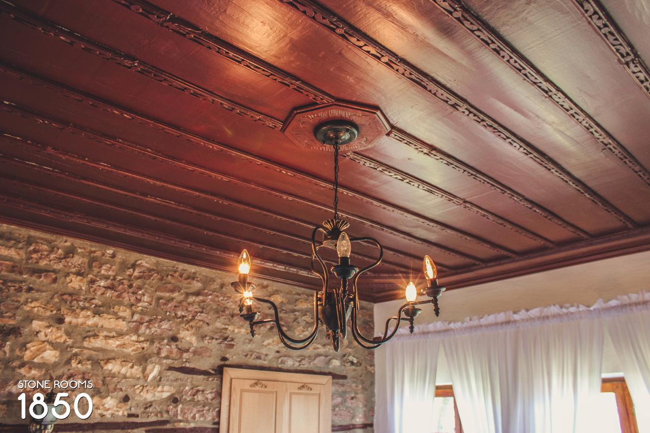 Stone Rooms 1850 Gjirokaster Bagian luar foto